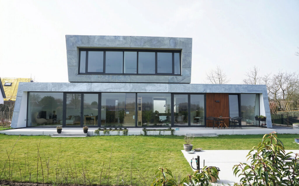 Bungalow stalen gevel en verdieping architect Studio Bruce